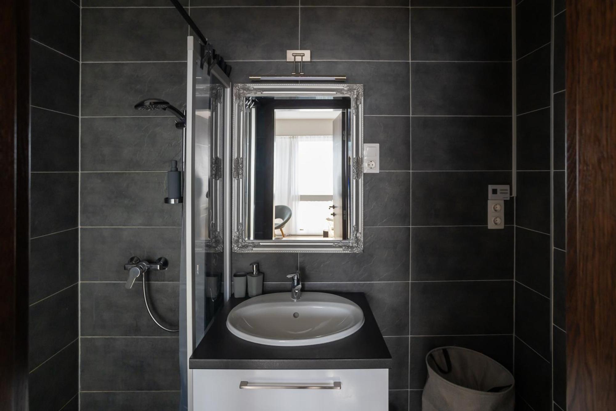 Hellowine Apartman II Eger Exterior photo